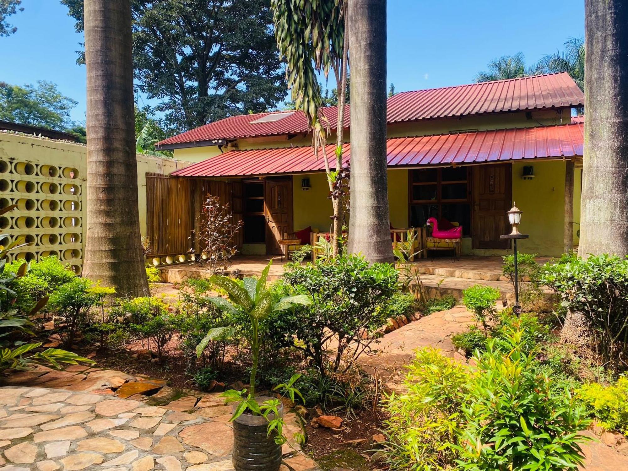 Afro Smile Hotel & Guest House Jinja Bagian luar foto